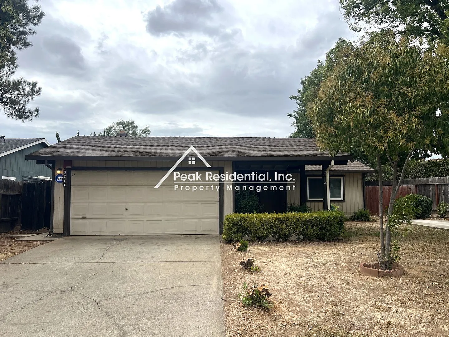 Nice 3bd/2ba House with 2-Car Garage near Routier Rd & Hwy 50 — Photo 4