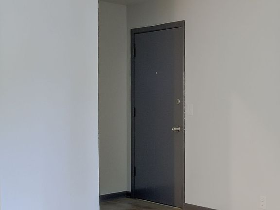 4th image of 4513 Lafayette Ave #5
