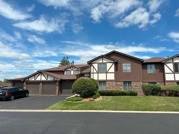 9756 Mill Dr E APT E1, Palos Park, IL 60464