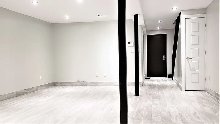 Rented by The Hamilton Group | media 16