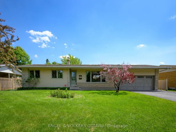 20 Majestic Dr, Ottawa, ON K2G 1C7