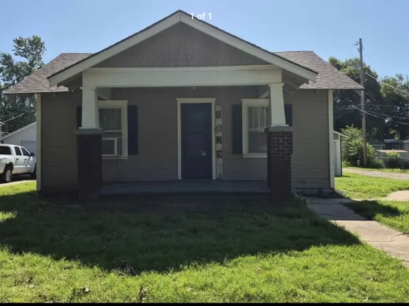 1012 N 4th St, Arkansas City, KS 67005