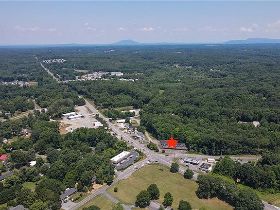 4th image of 4901 Reynolda Rd #Et