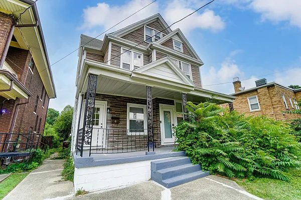 1768 Williams Ave — Photo 4