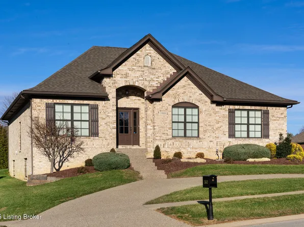 1068 Champions Cir, Simpsonville, KY 40067