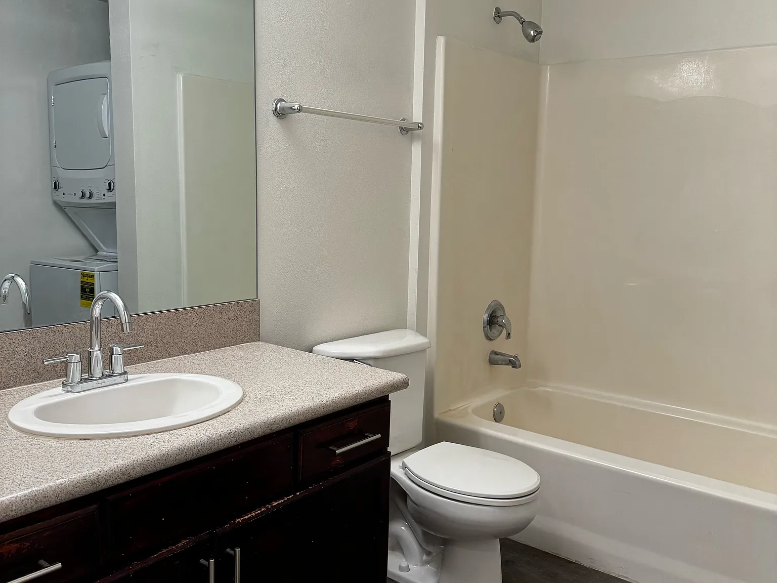 1 bed, 800 sqft, $1,495 — Photo 4