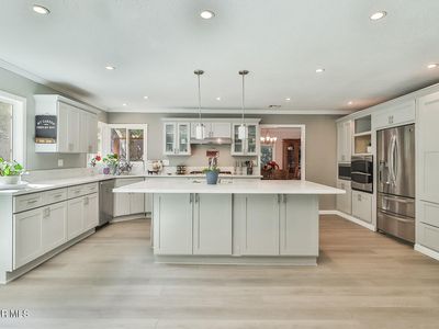 790 Spring Wood St, Newbury Park, CA, 91320