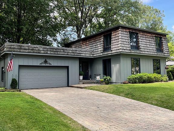 2nd image of 16204 Sunny Knoll Dr