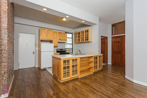 Rented by Centennial Properties NY | media 8