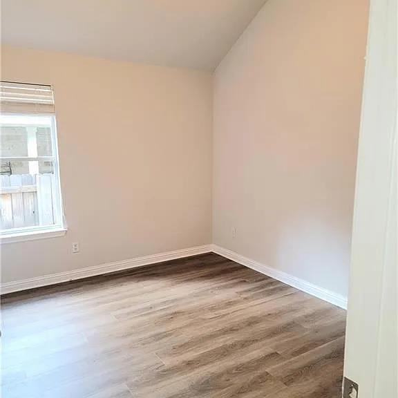 2833 Checker Dr — Photo 17