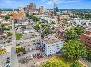 811 W 5th St APT 301, Winston Salem, NC 27101