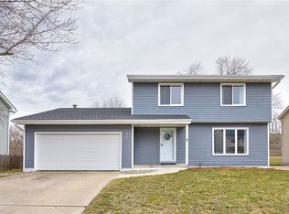 1449 NW 90th St, Clive, IA 50325