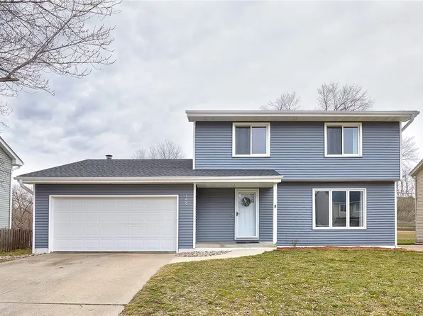 1449 NW 90th St, Clive, IA 50325