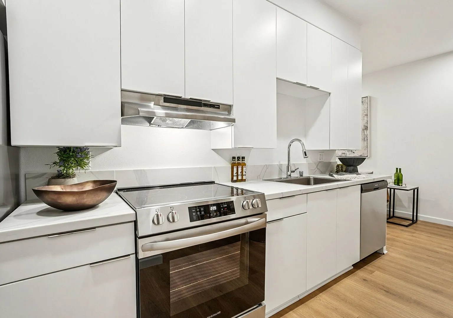 8733 Reading Ave - The Stride — Photo 3