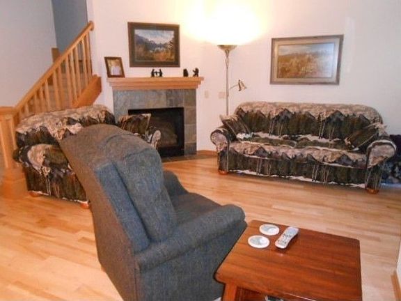 2nd image of 22 Wood Brook Way