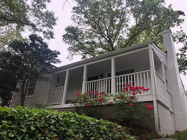 165 Lindbergh Dr NE