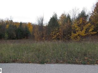 72 Eden St, Kingsley, MI 49649