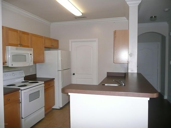 5th image of 6460 Borasco Dr APT 3903