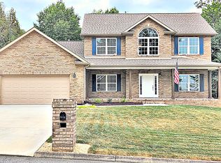 8116 Cornell Ln, Knoxville, TN 37938