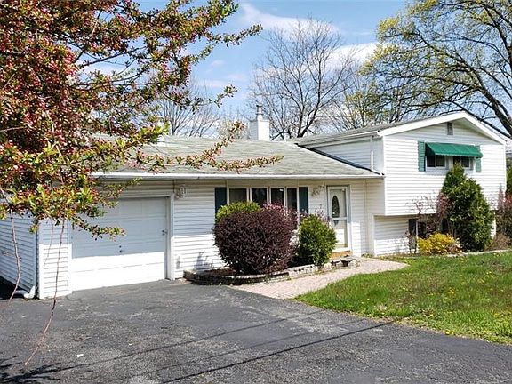 2nd image of 7 Marshall Dr E