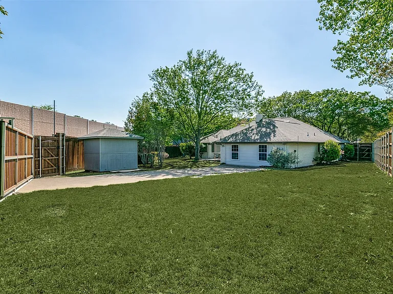 17402 Oakington Ct — Photo 27