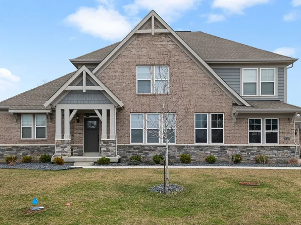 5729 Oakmont Blvd, Bargersville, IN 46106