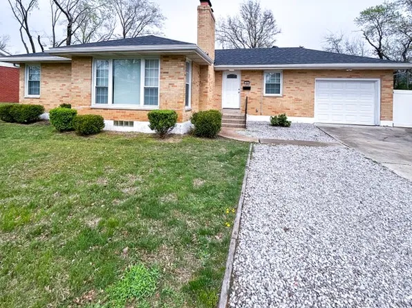 720 State St, Dupo, IL 62239