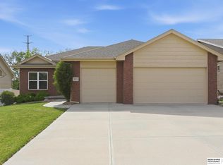 9010 S 21st St, Bellevue, NE 68147