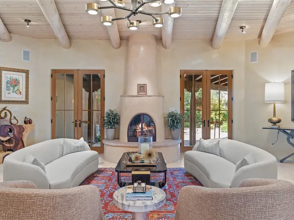 32 Camino De Vecinos, Santa Fe, NM 87507