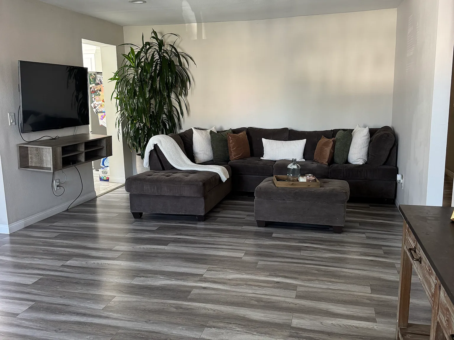 3 bed, 1590 sqft, $3,800 — Photo 3