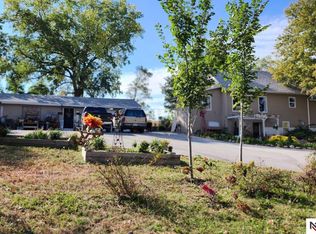 4201 W Holdrege St, Lincoln, NE 68528