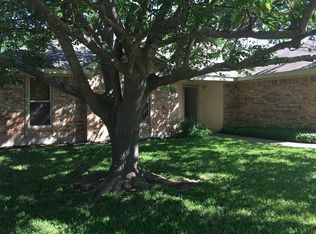 107 Red Oak Rd, Mc Gregor, TX 76657