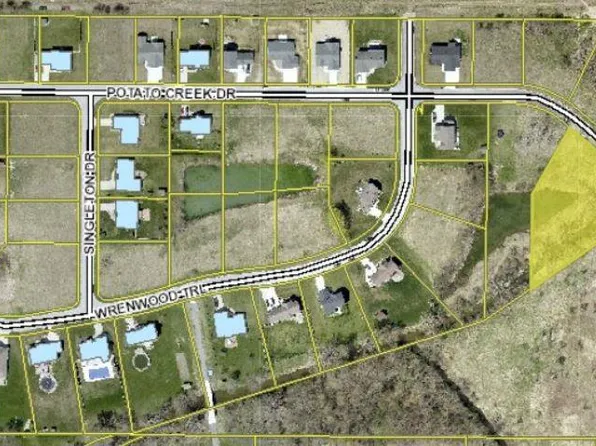 406 Potato Creek Dr #30, North Liberty, IN 46554