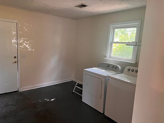 4th image of 1127 Northland Dr
