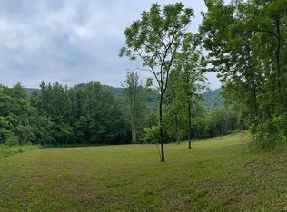 4065 Roaring River Rd, Hilham, TN 38568