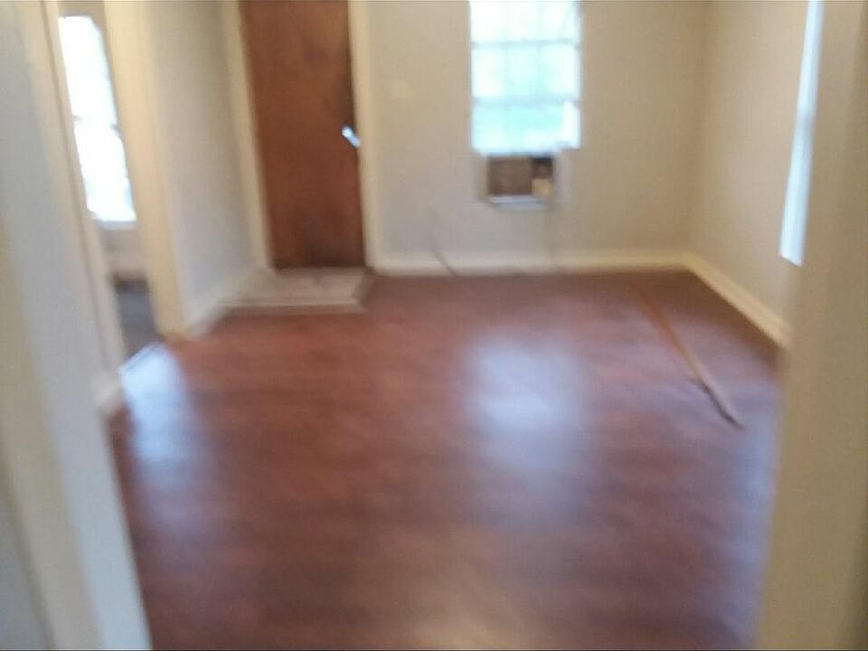 2nd image of 4535 S Union Ave