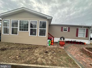 244 5th St, Lothian, MD 20711