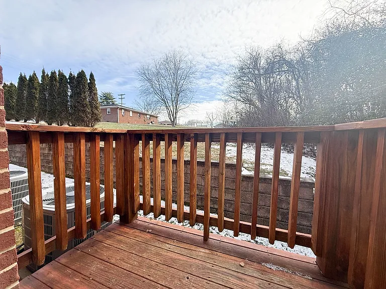1320 Carolina Ave — Photo 12