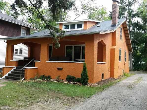 910 Dewey Ave, Ann Arbor, MI 48104