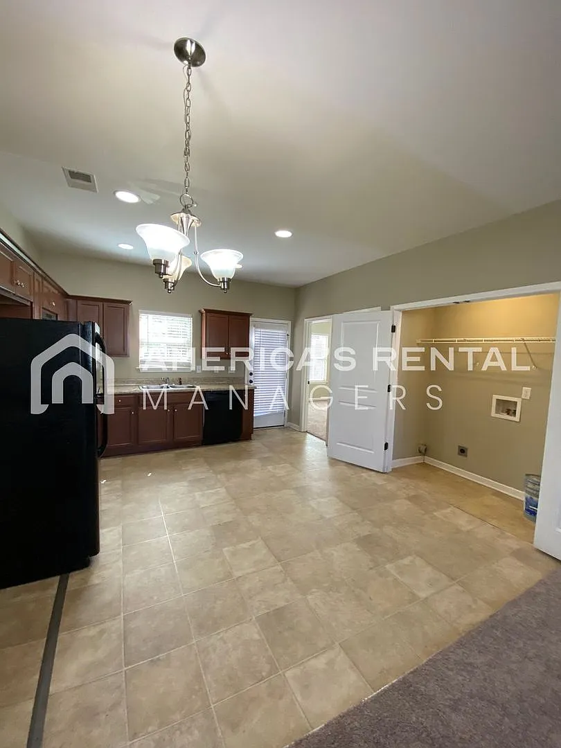Great Townhome for Rent in Calera, AL! Coming Soon! — Photo 4