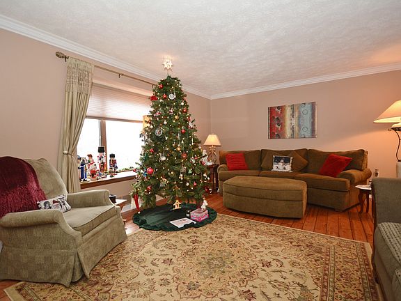 Light and Bright Living Room