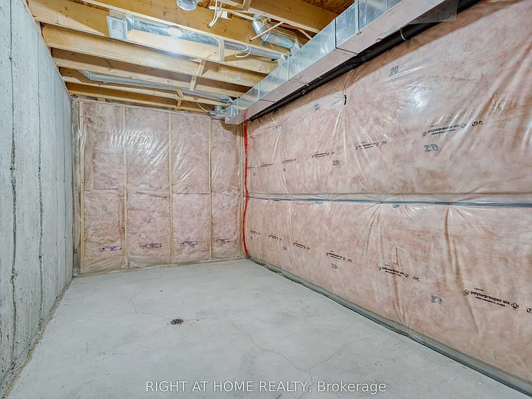1030 Oakcrossing Gate #16 — Photo 32