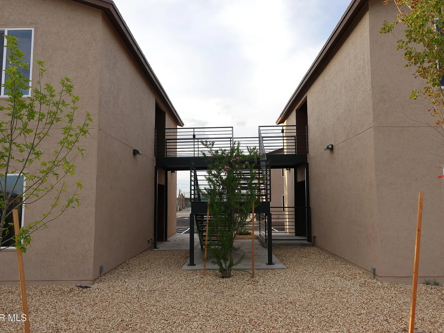2 bed, 1.0 bath, 910 sqft, $1,250 — Photo 4