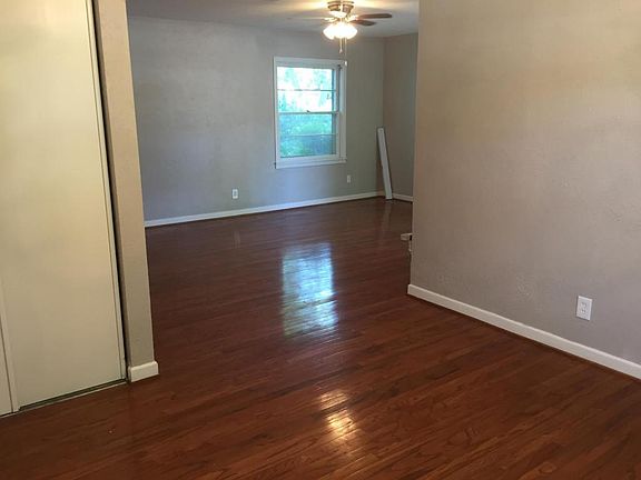 3rd image of 5817 Straley Ave