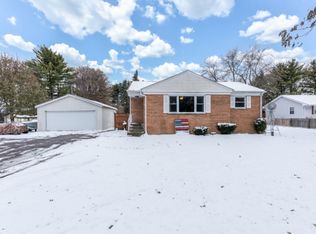 40564 N Green Bay Rd, Beach Park, IL 60099