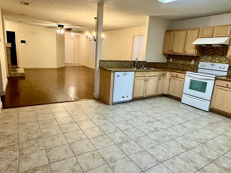 2913 Quail Run Dr — Photo 6