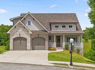 13309 Blakeslee Dr, Soddy Daisy, TN 37379