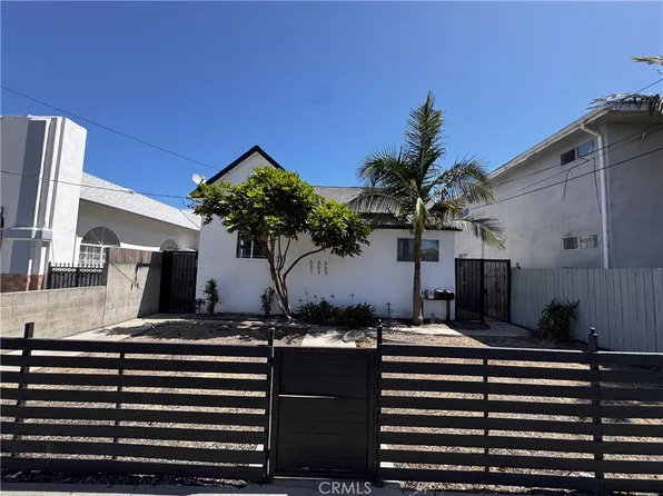563 W 12th St, San Pedro, CA 90731