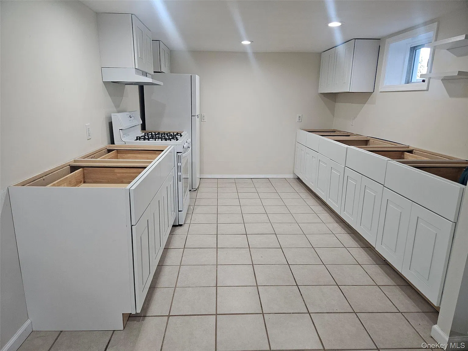 2 bed, 1.0 bath, 700 sqft, $2,900 — Photo 2