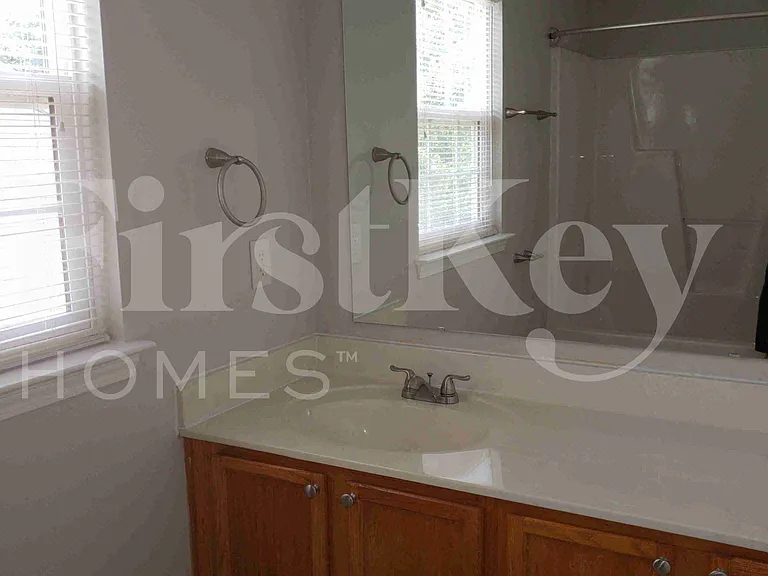 3760 Thornaby Cir — Photo 27